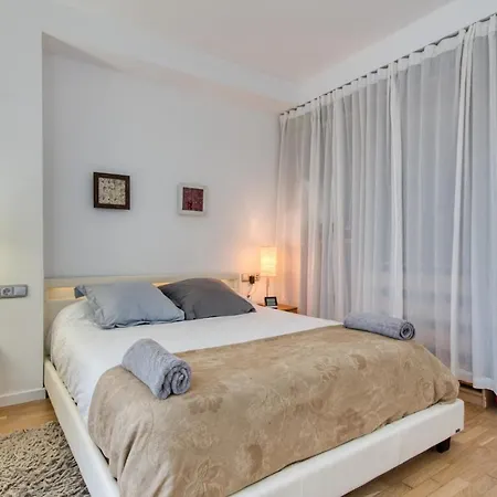 Apartment Apartament Duplex Blaumar By Hauzify *